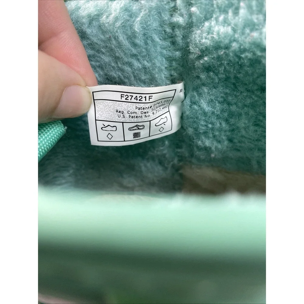 UGG Classic Green Clear Mini Boot Sherpa Lined Warm Logo Size 6‎ Waterproof